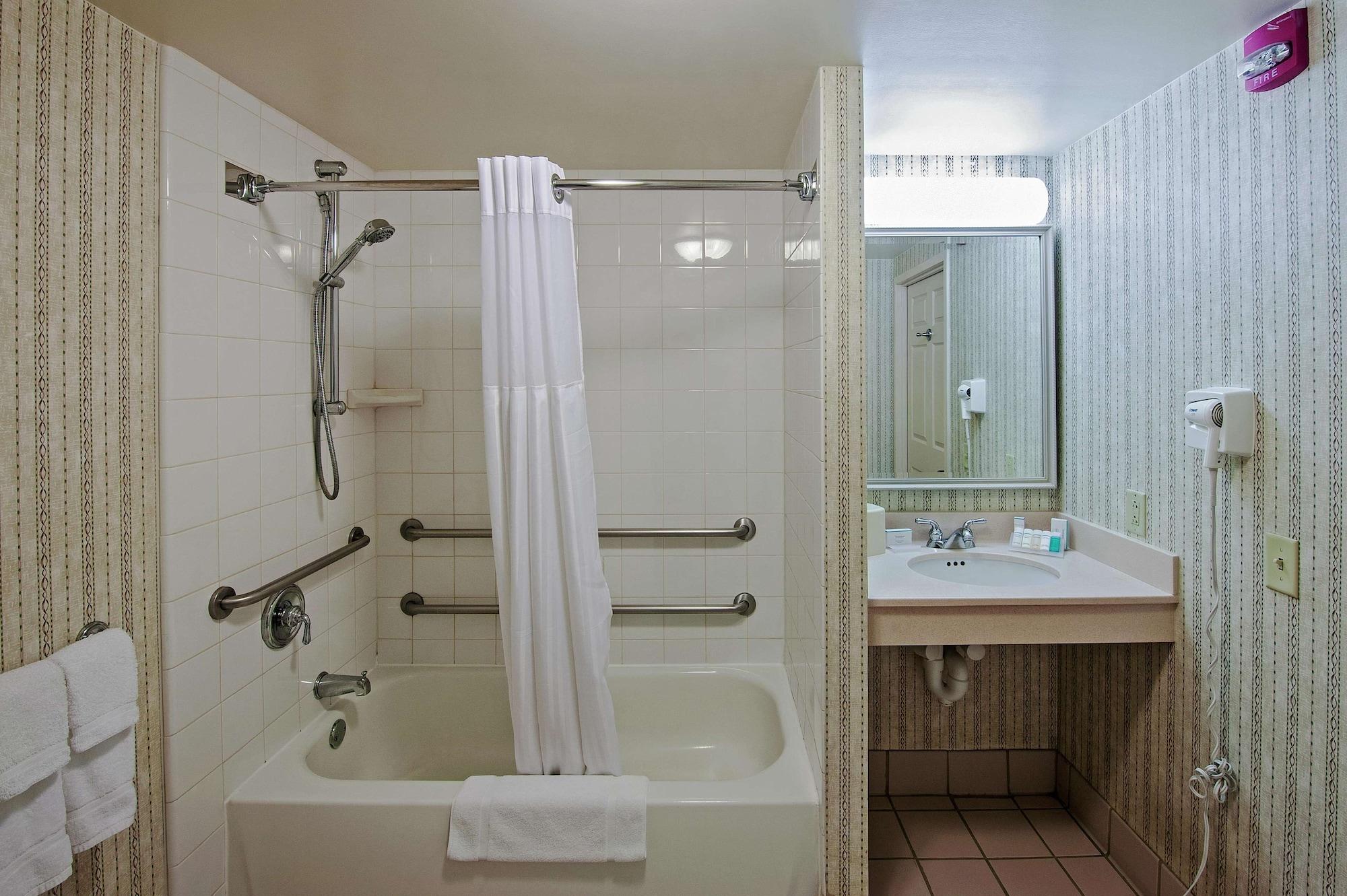 Hilton Garden Inn Allentown Bethlehem Airport Exterior foto