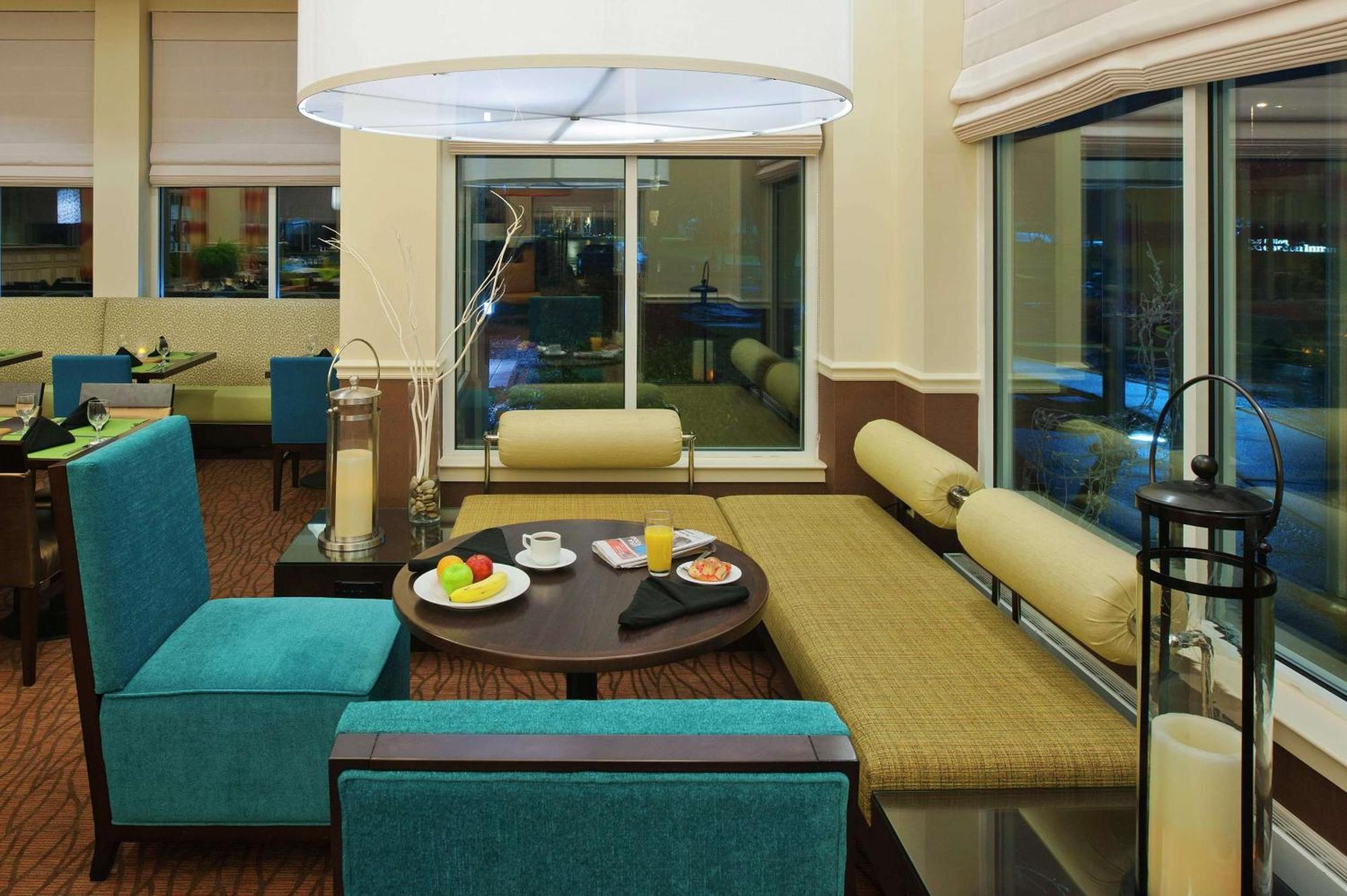 Hilton Garden Inn Allentown Bethlehem Airport Exterior foto