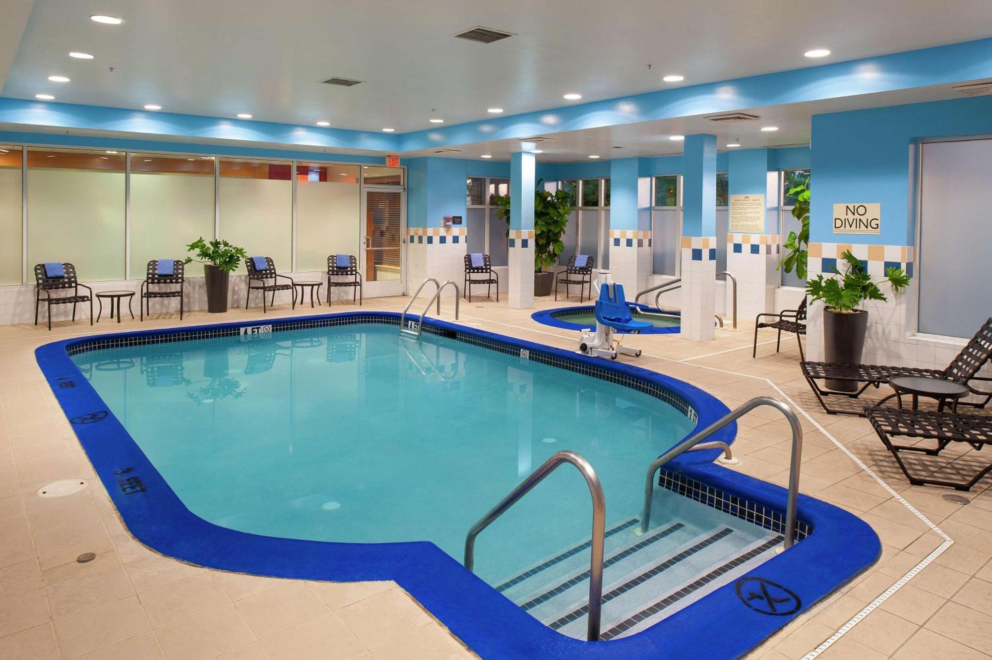 Hilton Garden Inn Allentown Bethlehem Airport Exterior foto